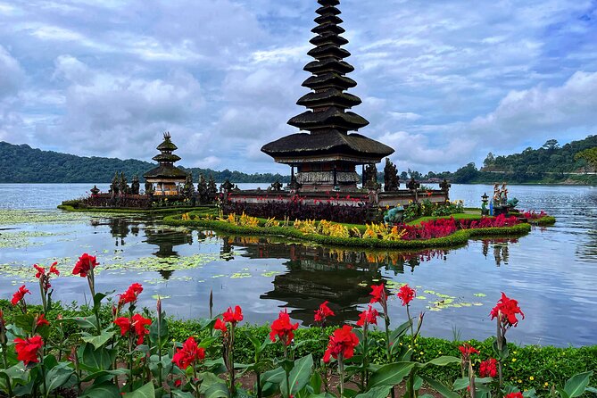 Full-Day Tour to Water Temples and UNESCO Rice Terraces in Bali - Tanah Lot and the final sunset