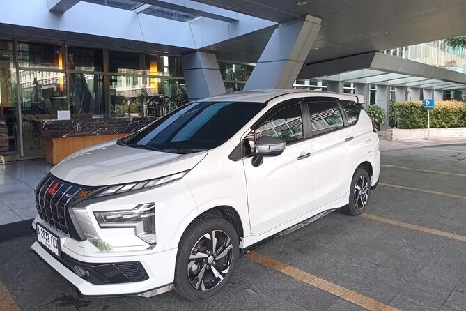 Fullday 10 hours rent a car in Jakarta city with toll & parking - What the driver and car add