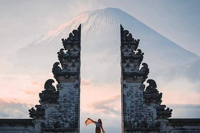 Gate Heaven Lempuyang Tirta Gangga East Bali Private Guided Tour - Tirta Gangga, a royal garden with room to slow down