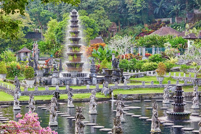 Gate Heaven of LEMPUYANG TEMPLE & East Bali Tours - What the private guide service changes