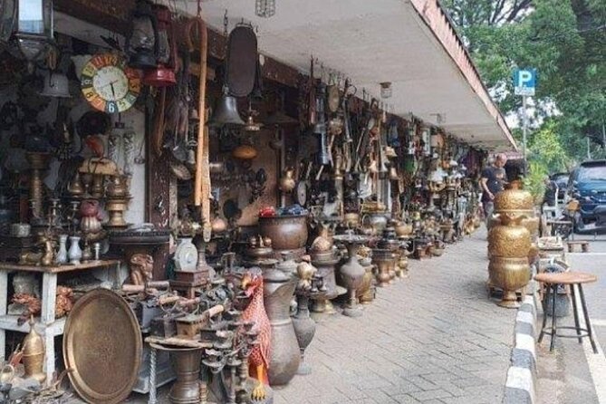 Half Day Jakarta Private Tour in two highlight place - What to expect inside the monument