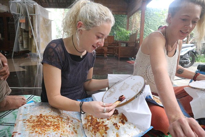 Half Day - Malang Batik Class - The canting and the careful wax stage