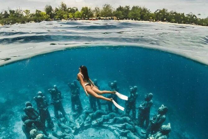 Half-Day Private Guided Snorkeling Turtles Underwater Statues - Gili Meno’s statues, coral, and lunch stop