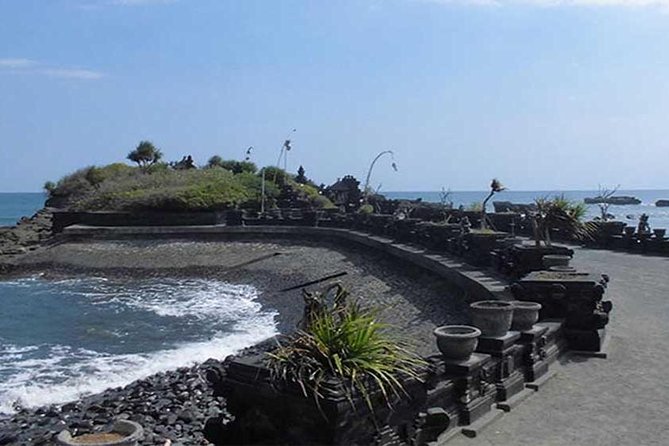 Half-Day Taman Ayun UNESCO and Tanah Lot Temple with private Car - Tanah Lot: Bali’s most dramatic coastal stop