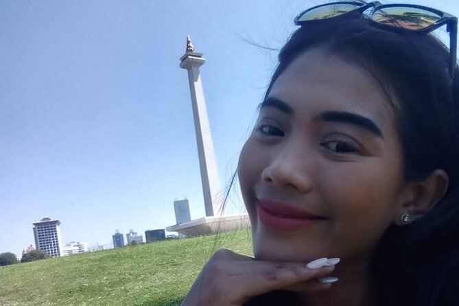 Highlights of Jakarta City : Half-Day Tour All around Jakarta - Cathedral and mosque beside one another