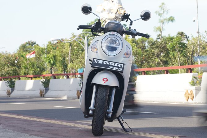 Honda Scoopy Rental in Bali - Collection from Kerobokan or delivery to your villa
