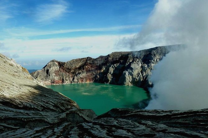 Ijen Blue Fire & Sunrise Sharing Tour - Why Ijen’s blue fire makes this midnight hike special