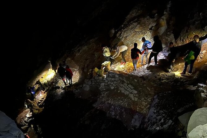 Ijen Crater Tour - Food, water, and what is not included