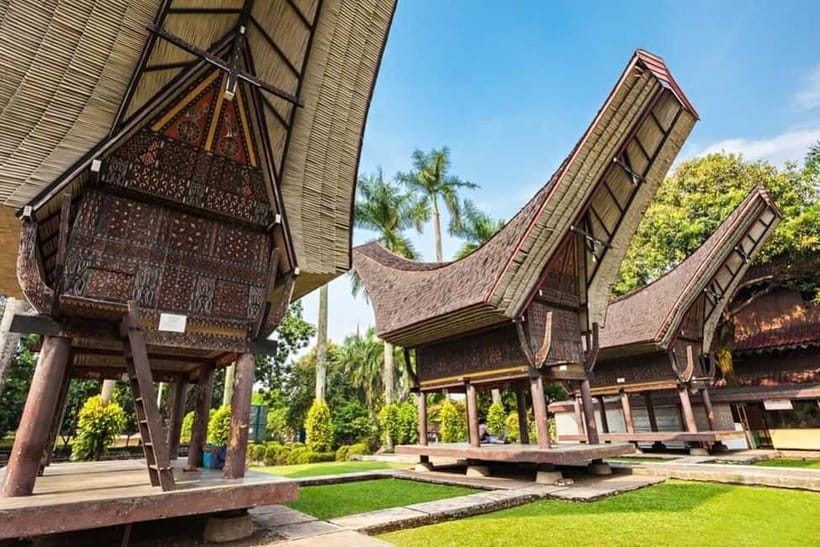 Jakarta: Cable Car Ride at Mini Indonesia Cultural Park - Should You Book the Taman Mini Cable Car?