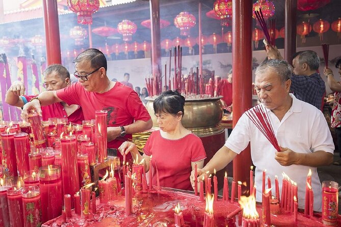 Jakarta Full-Day Highlights Tour with Transfer - Transport, group size, and the pace of the day