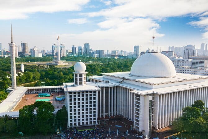 Jakarta Highlight Places with Multilingual Guide - Why this private Jakarta route works