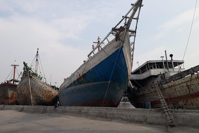 Jakarta Highlight Places with Multilingual Guide - Is $36 a fair price for eight hours?
