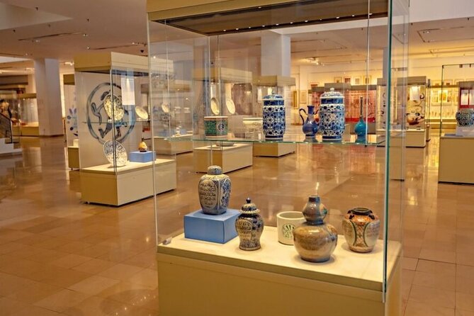 Jakarta: Miniature Park, National Museum & Traditional House Tour - Lunch, timing, and the real cost of $70