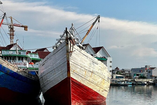 Jakarta Night Tour : Enjoyable Night time in Jakarta (Hotel Pick-up) - Martabak, Pecenongan, and Mangga Besar