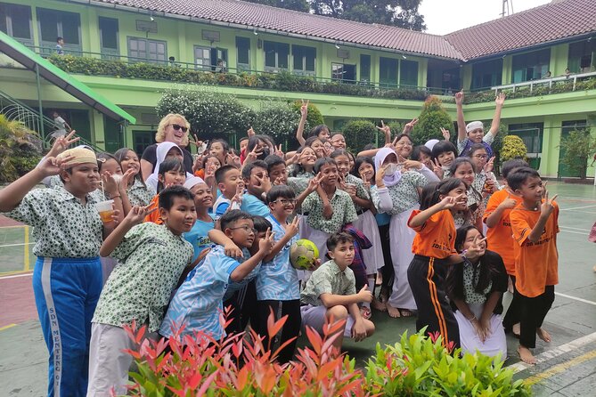 Jakarta Private City Tour with Obama School visit - Istiqlal Mosque and Jakarta Cathedral