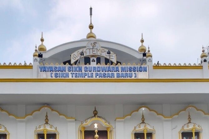 Jakarta Private Cultural Day Tour with Transport - Setu Babakan: a first look at Betawi life