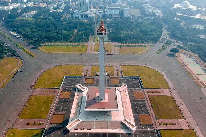 Jakarta Private Custom Walking Tour with A Guide - Museum Bank Indonesia and Jakarta’s money story