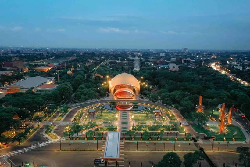 Jakarta: Taman Mini Indonesia Cultural Park Entry Ticket - Getting around a car-free park