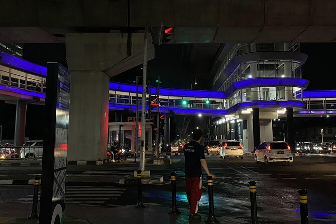 Jakarta Walking Tour with MRT and Multilingual Guide - Three Jakarta districts, one useful six-hour route