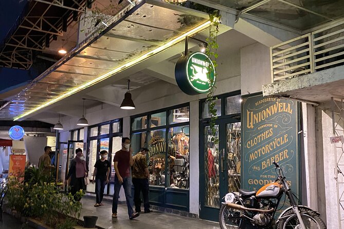 Jakarta Walking Tour with MRT and Multilingual Guide - Bundaran HI and the Welcome Monument