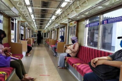 Jakarta Walking Tour with Public Transportation Visiting Sites