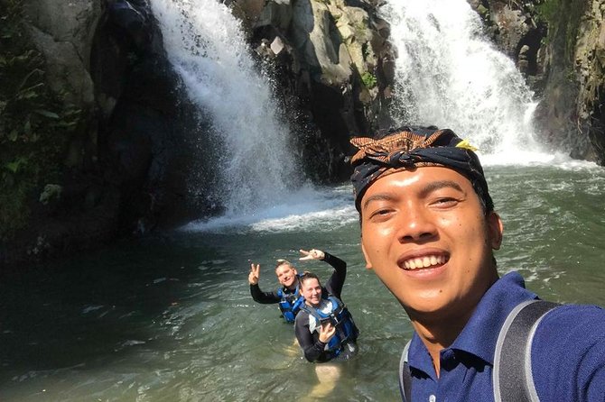 Jumping Sliding at Aling- aling Waterfall - Wanagiri Hidden Hill - Handara Gate - Coffee plantation stop and the limits of the schedule