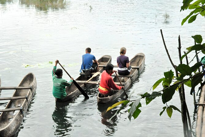 Jungle Trekking and Tamblingan Lake Canoeing in Bali Rainforest - Tamblingan Lake by traditional canoe
