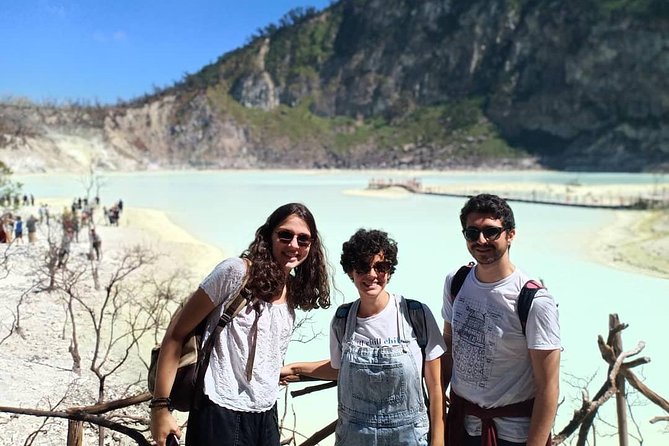 Kawah Putih tour - Day trip Ticket etc all including - Steam, hot water, and volcanic activity at Rengganis Crater