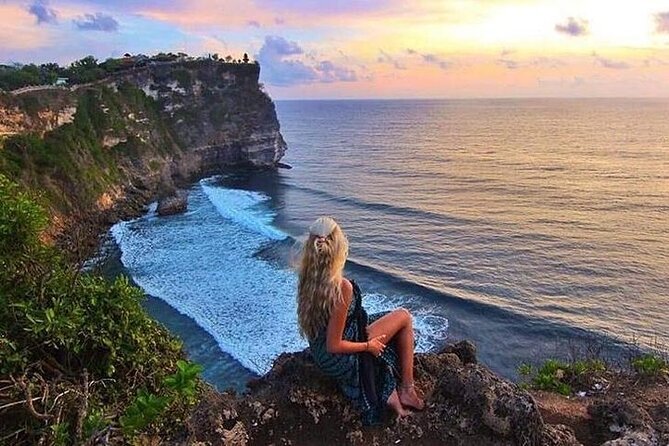 Kecak Fire Dance and Sunset at Uluwatu Temple All Inclusive - What your private vehicle and driver add