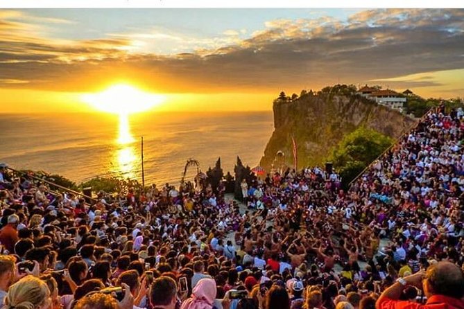 Kecak fire dance and uluwatu temple tour - free wifi - Luwak coffee plantation: an easy first stop