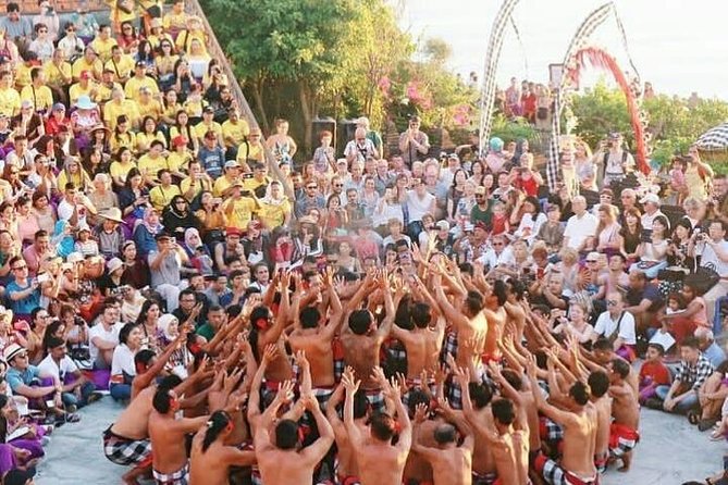 Kecak fire dance and uluwatu temple tour - free wifi - Jimbaran Beach is where you choose dinner