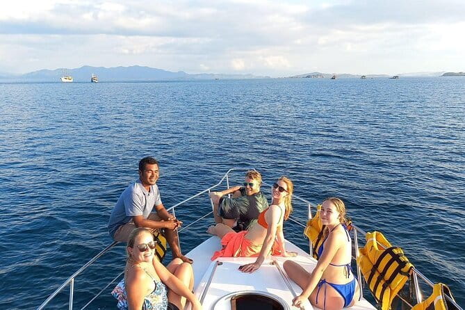 Komodo Islands with Speedboat in Labuhan Bajo - Komodo Island: the wildlife stop