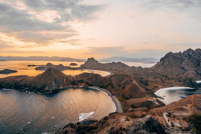 Komodo Private Boat tour 3Days 2 Night - Setting Out From Labuan Bajo at 9:00 or 9:30