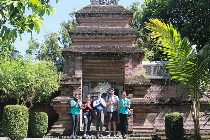 Kotagede Royal Route - Cycling Tour - Through Kota Gede’s lanes and old buildings