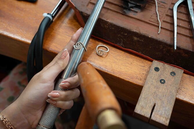 Kuta Bali Silver Jewelry Making Class Near Kuta Beach - Key points at a glance