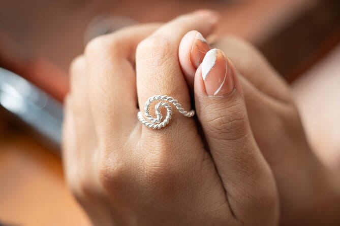 Kuta Bali Silver Jewelry Making Class Near Kuta Beach - Choosing a ring, pendant, or gemstone design