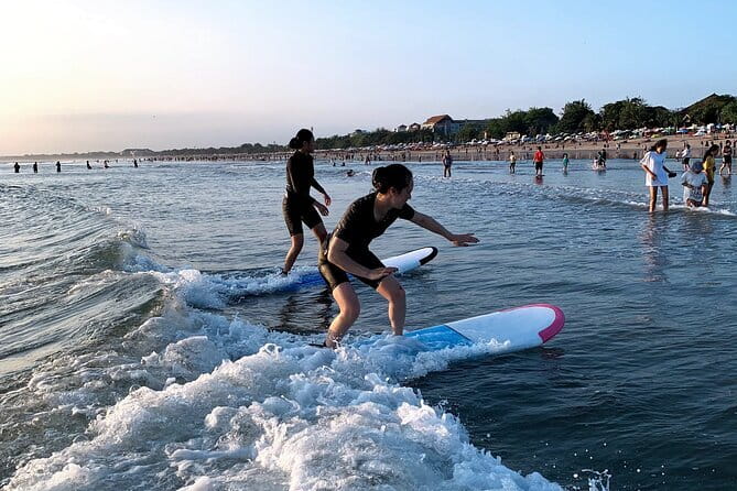 Kuta Beach Bali, 1 on 1 Surfing Lesson Orange Surf Bali - First sea session: turning practice into surfing