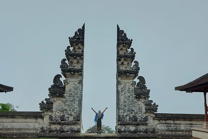 Lempuyang Gate of Heaven and City Tour - The private setup and the role of the guide