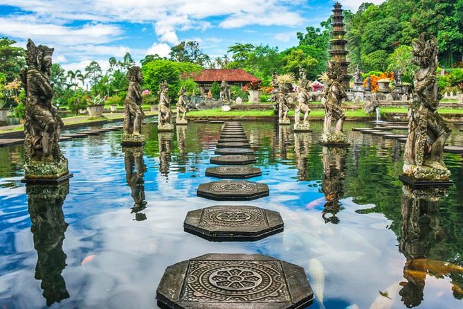 Lempuyang Gates of Heaven, Tirta Gangga Temple Swim & Jungle Waterfalls - What the $50 price really includes