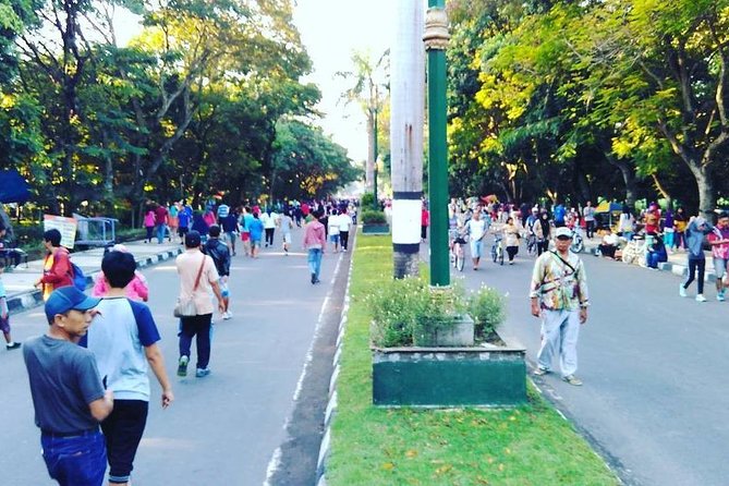 Lombok City Tour combination With Temple Tour - The Islamic Center and Lombok’s Muslim Identity