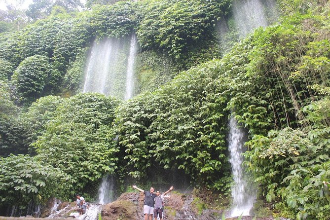 Lombok Private Tour Waterfall And Traditional Village Including Beach - Sade Village and Sasak Homes
