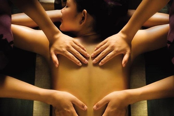 LuxMe Bali Four Hands massage with Hotel Transfer - Two therapists, one carefully timed massage