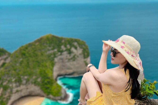 Manta Bay Snorkeling Adventure with Kelingking Beach Nusa Penida All Inclusive - A local lunch before the afternoon sights
