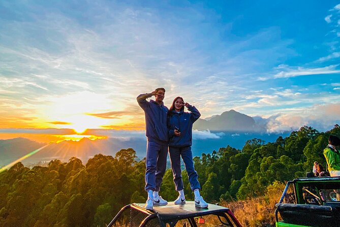 Mount Batur Jeep Sunrise Tour - All Inclusive - A sunrise on Mount Batur without the uphill grind