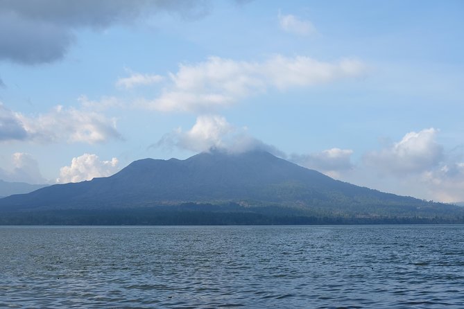 Mount Batur Sunrise Trekking Private All Inclusive - Breakfast at the top, with Lake Batur below