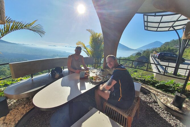 Mount Batur Sunrise Trekking (Private Tour and Breakfast at Restaurant) - Gear, clothing, and small things to pack
