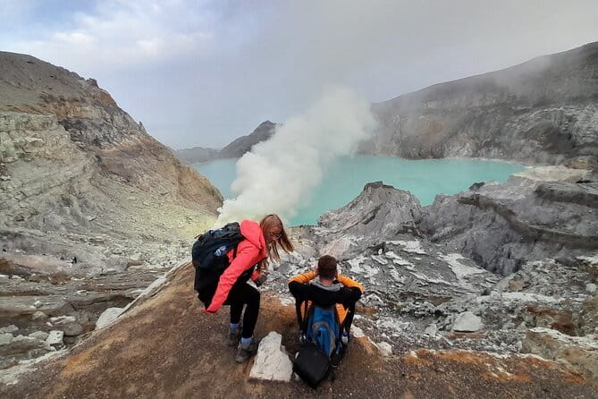 Mount Bromo & Ijen 2D1N Start from Malang & Surabaya Sharing Tour - Overnight in Bondowoso before the Ijen climb