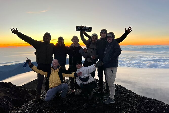 Mount Rinjani 3D2N Private Trek – Summit, Crater Rim & Hot Spring - A three-day route through Mount Rinjani