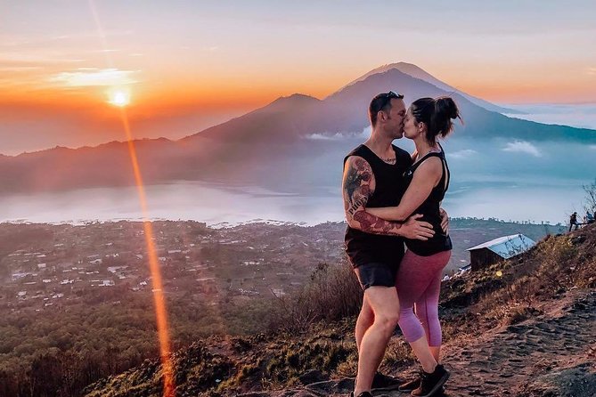 Mt batur Sunrise Trekking and Natural Spring Tour - Climbing Mount Batur Before Sunrise