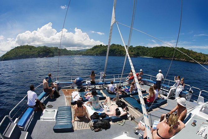 Nusa Lembongan: Island Discovery Cruise - The return cruise and open-deck time